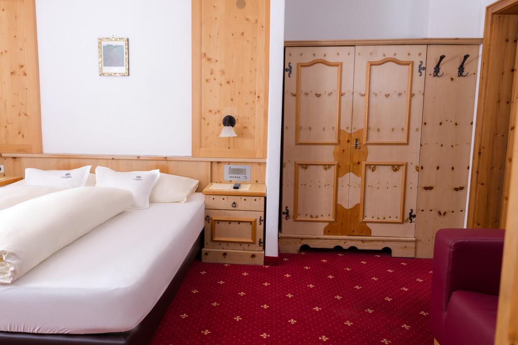Hotel Tirolerhof Serfaus Esterno foto